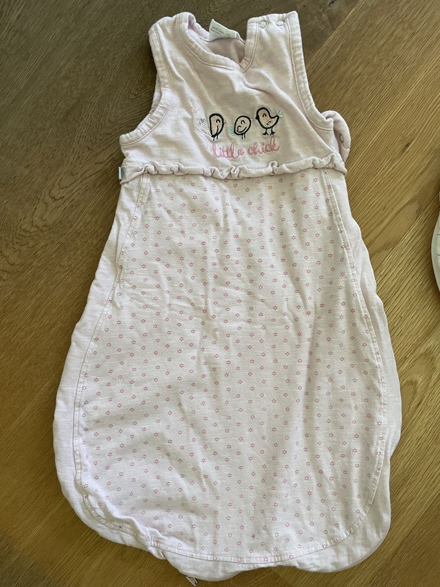 Lotti & Set di vestiti: 4 Pucktücher & 2 Babyschlafsäcke gr. 56 – Usato da Hergiswil NW venduto da staerzi 2