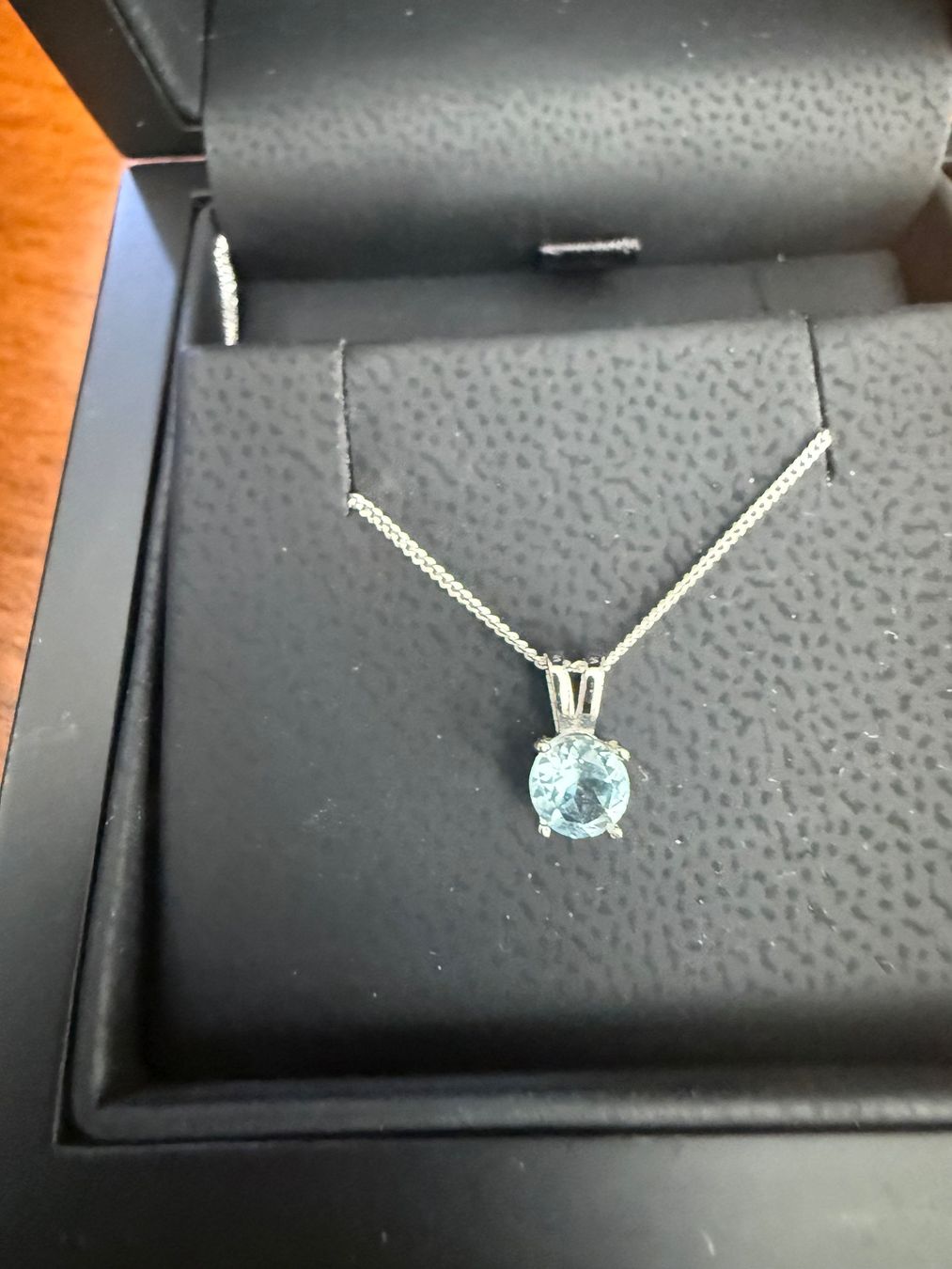 Ketten: Collier Argent Topaze Bleue Naturelle – Neu und originalverpackt aus St-Maurice von Sandrinette123