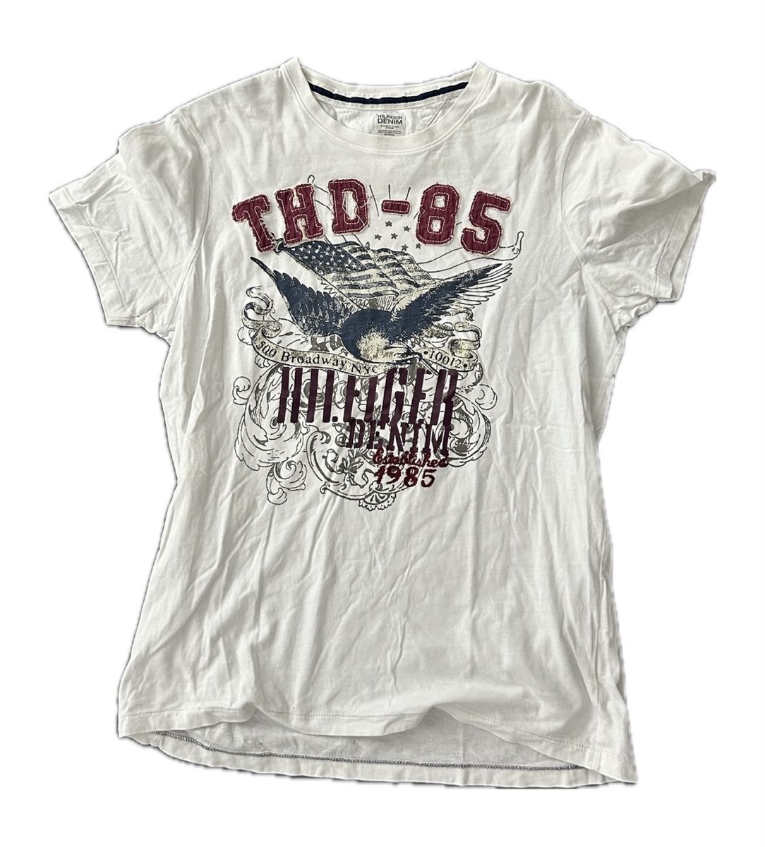 Tommy Hilfiger T-shirts: Tshirt Hilfiger Denim weiss – D'occasion à Reinach BL par pal_l7t9