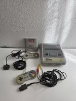 Nintendo SNES Konsole mit Super Game Boy und Zubehör