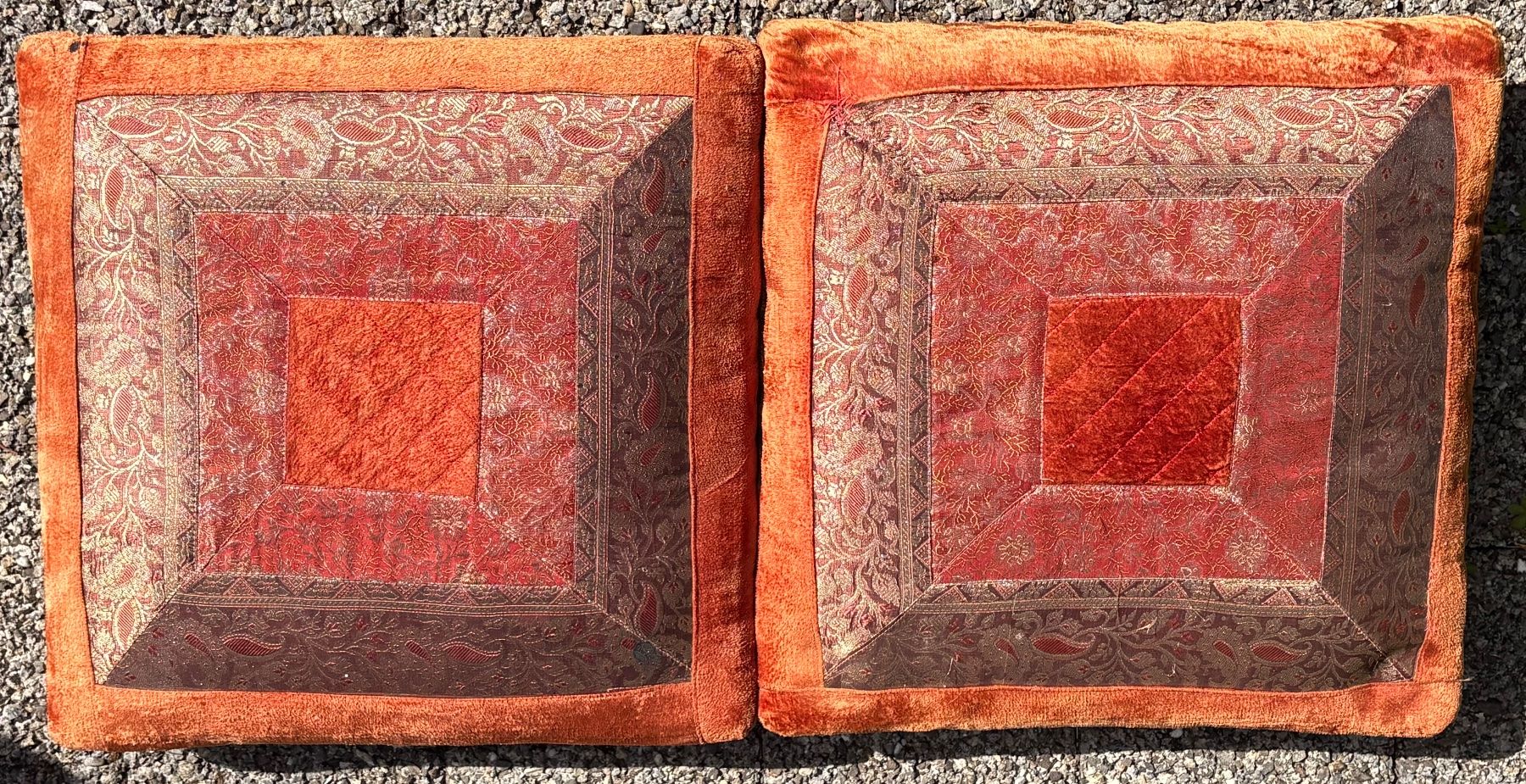 Sgabelli: 2er Set indischer Fussstühle / Hocker Patchwork-Design – Usato da Männedorf venduto da liebfux 1