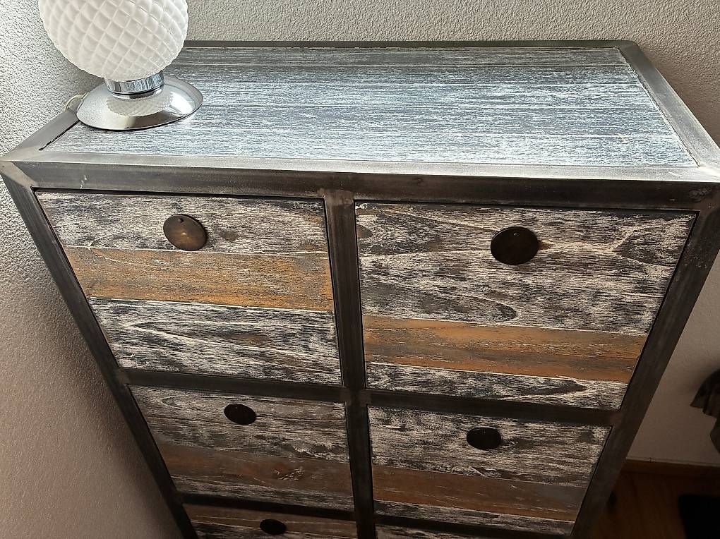 Kommoden: Commode – Gebraucht aus Chamoson von zos_jdh9 1