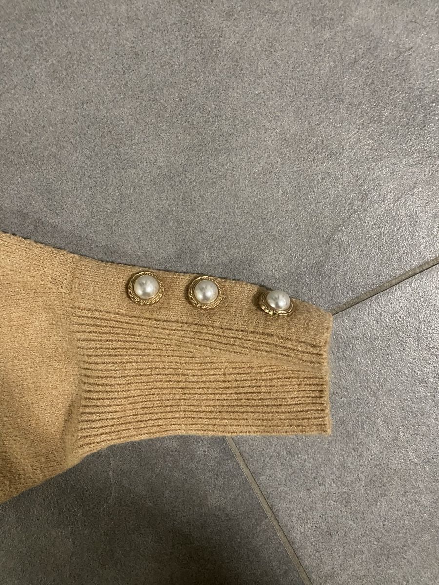 Maglioni & Felpe: H&M Damen Rollkragenpullover Perlenknöpfe Gr. S Beige Herbst – Usato da Ramsen venduto da _J4N4_01 1