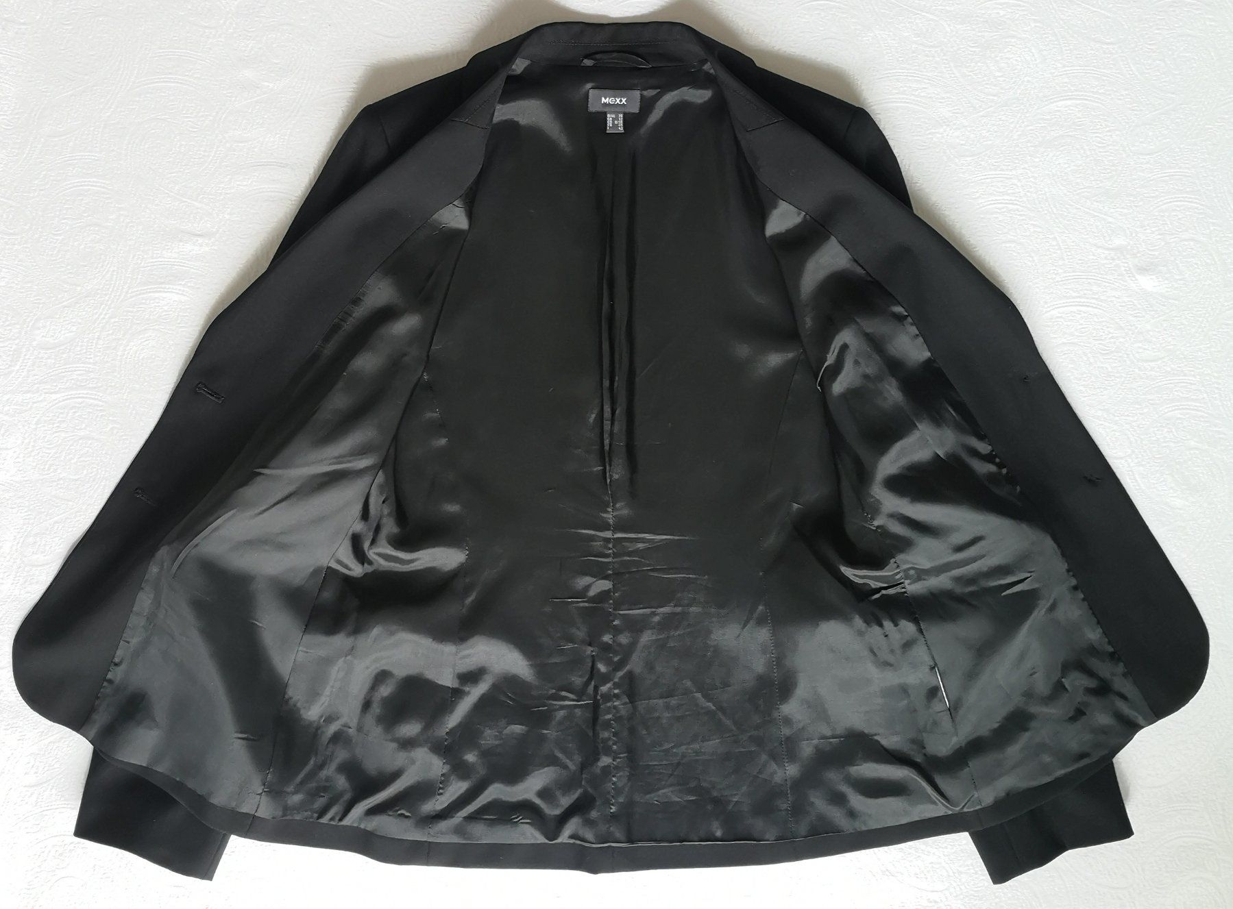 Mexx Giacche: Schwarzer taillierter Blazer von Mexx, Gr. 38 – Usato da Zürich venduto da Tanteemma369 4