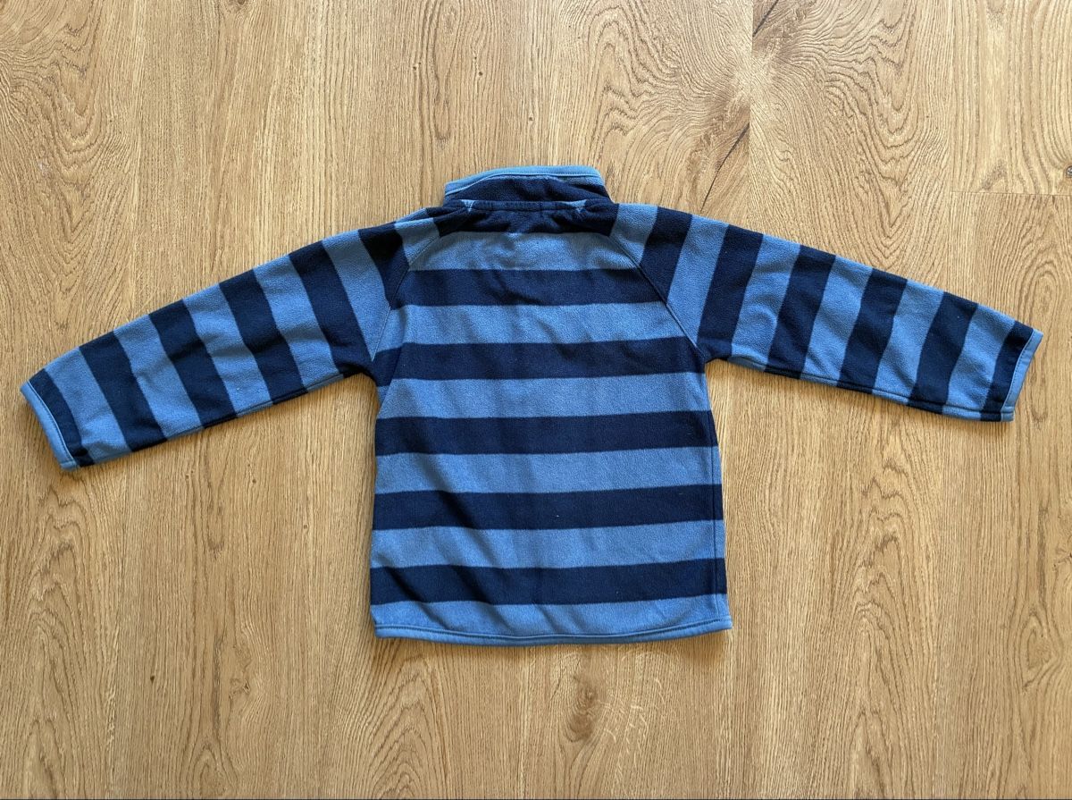 Pulls et sweat-shirts: Fleece Jäckli Grösse 98/104 – D'occasion à Witterswil par Livee 1