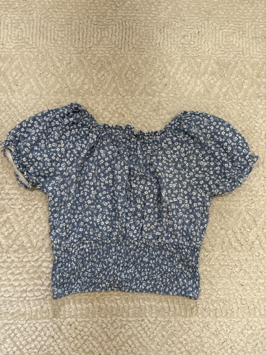 C&A Tops: Schönes Blumen Crop top – D'occasion à Winterthur par Stupu7hs 1
