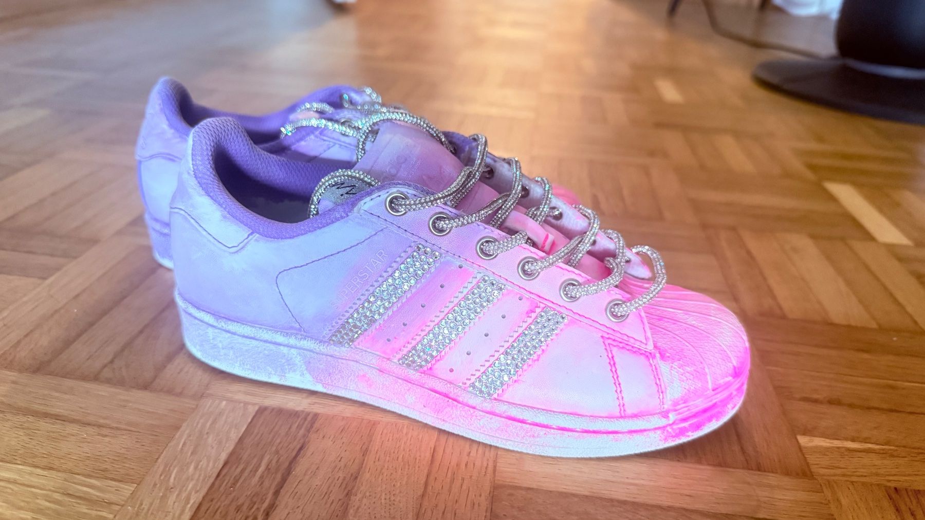 Adidas Scarpe da donna: Adidas Superstar Swarovski – Usato da Grenchen venduto da Raluca29 2