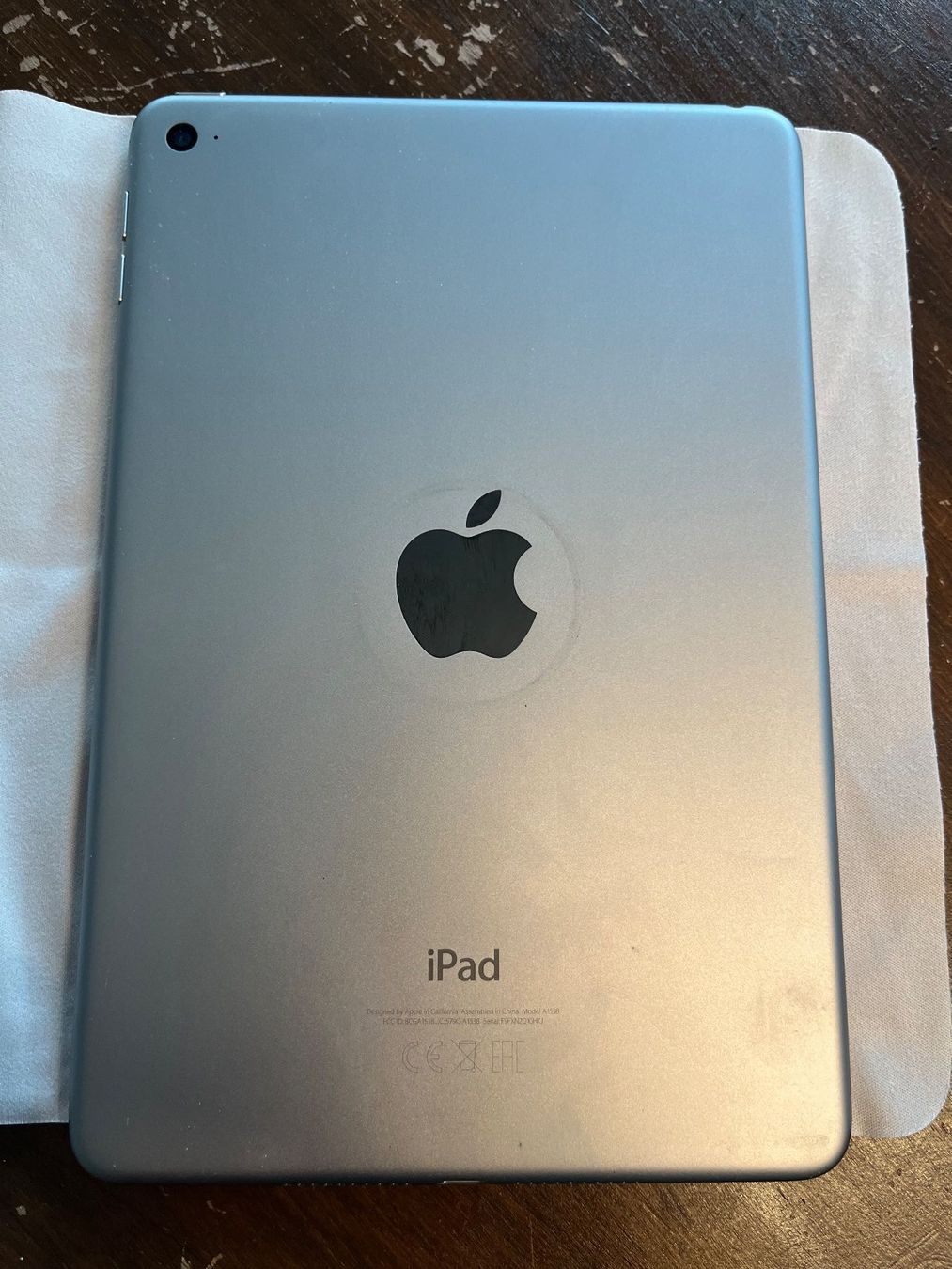 Apple Tablettes PC: Apple iPad mini 4 – D'occasion à Männedorf par fsigillo 1