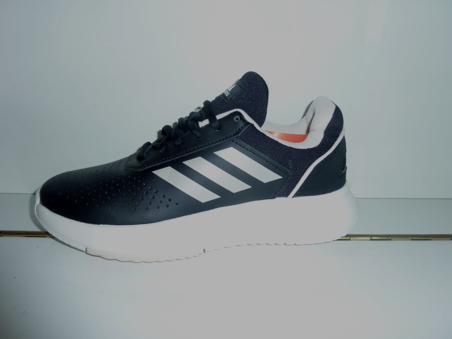 Adidas Scarpe da donna: Adidas Damen Sneakers Gr.36 neu – Nuovo e nell'imballaggio originale da Melchnau venduto da BarbaraD01 1