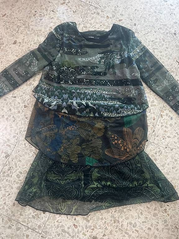 Desigual Kleider: Vestito desigual – Gebraucht aus Camorino von Sabrine88