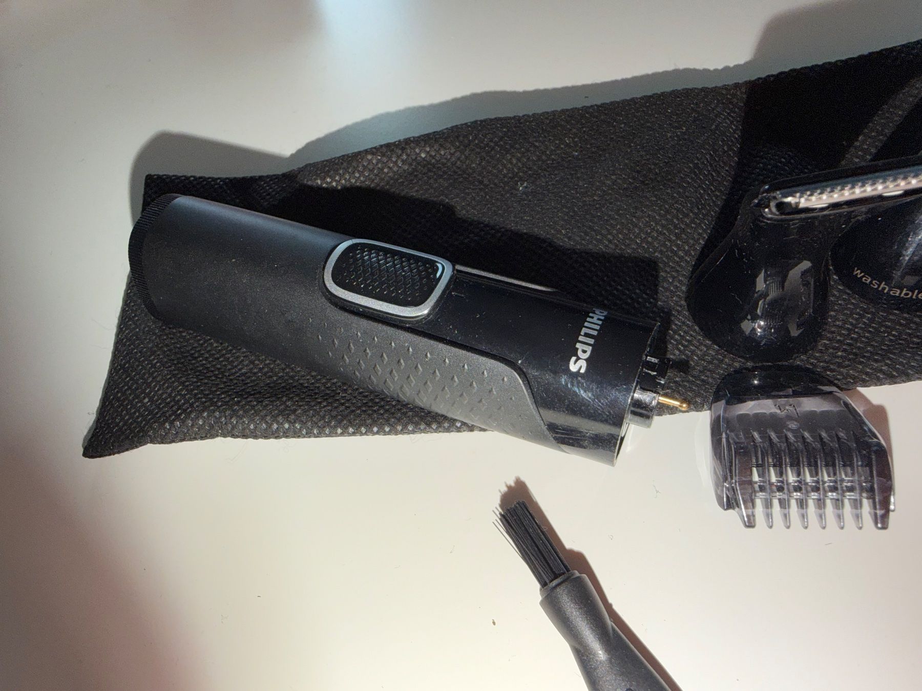 Philips Rasoi & Lamette da barba: Philips Rasierer 5000 Serie – Usato da Aarau venduto da KorgPA 3