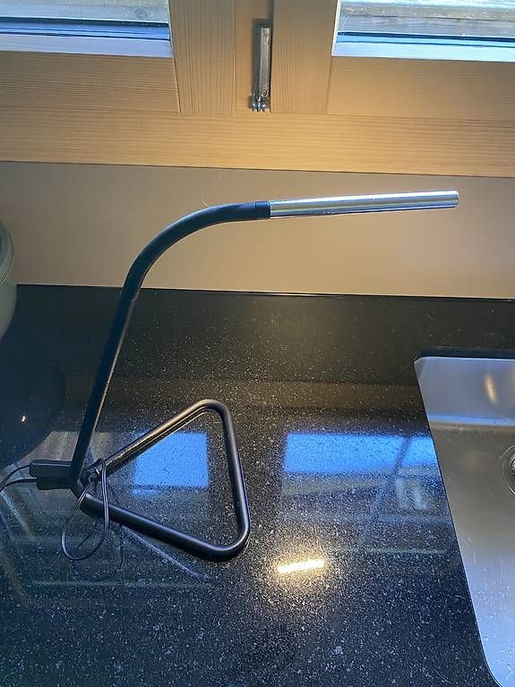 Lampen: Bürotisch Lampe – Gebraucht aus Wimmis von mel_b9g7 1