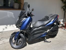 Yamaha Xmax 300