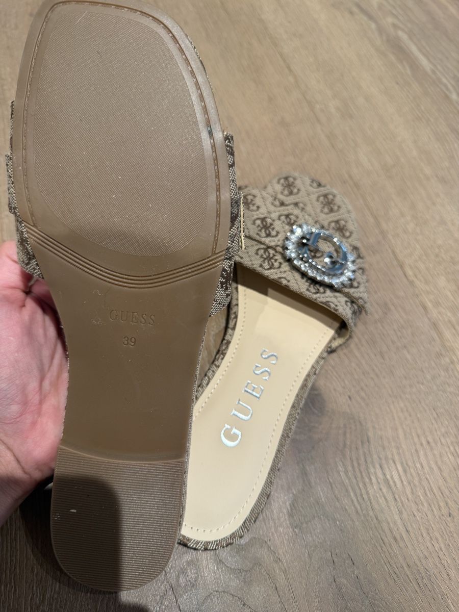 Guess Damenschuhe: Guess Pantoletten Gr 39 – Neu (gemäss Beschreibung) aus Oberentfelden von mir_6dfk 1