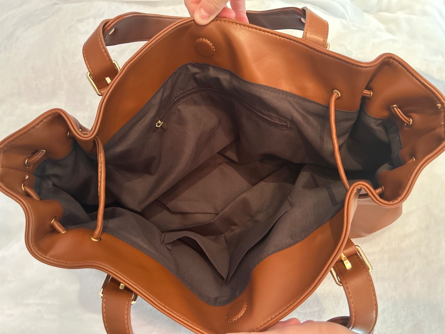 Borse da donna: Umhängetasche Kunstleder – Nuovo (secondo la descrizione) da Illnau venduto da joya909 1