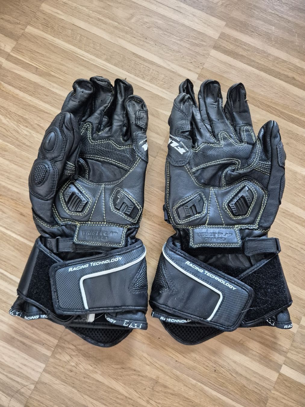 FLM Guanti & manicotti: Motorradhandschuhe FLM schwarz Grösse 10.5 – Usato da Aarau venduto da nevs1212 1