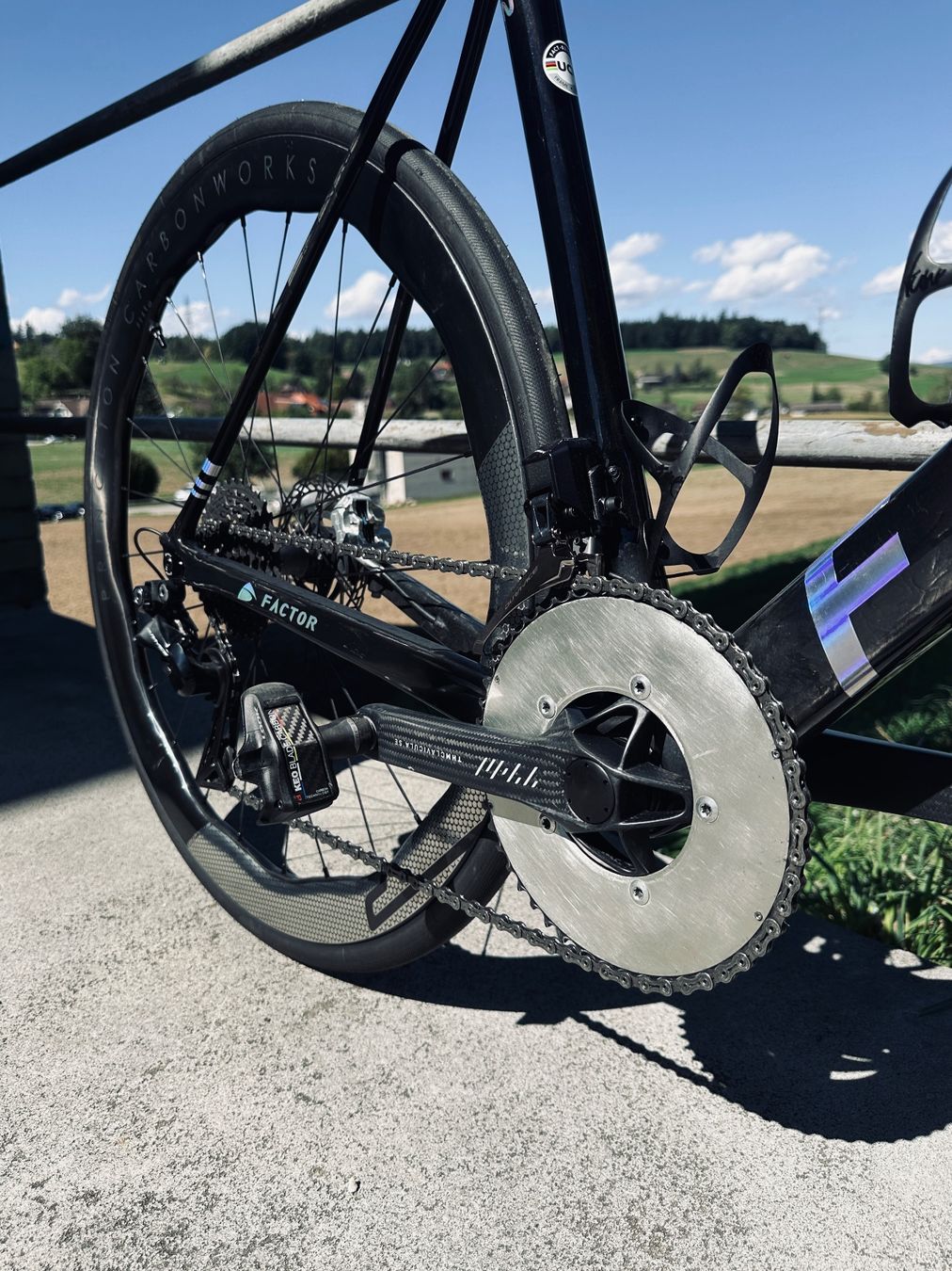 Factor Bikes Vélos: Factor O2 VAM Dreambuild 6.3kg – Neuf (Voir description) à Melchnau par remzi86 5
