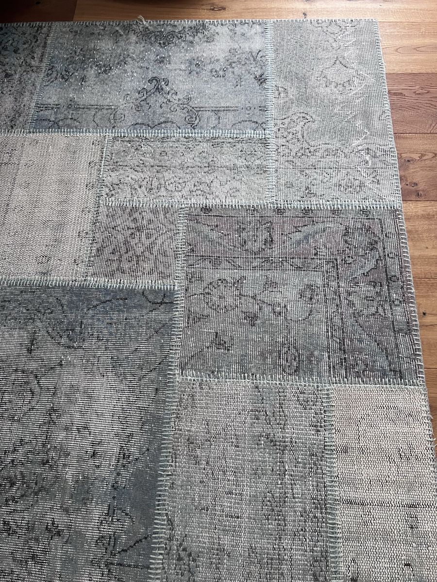 Teppiche: remade. Design-Teppich Patchwork – Gebraucht aus Fraubrunnen von Vpeck 1
