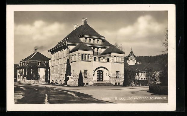 Cartoline postali: AK Brugg, vor dem Vindonissa Museum – Usato da Berlin venduto da bartko-reher