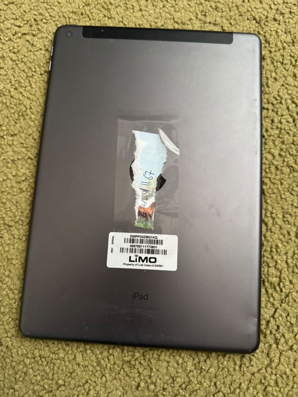 Apple Tablet PC: Ipad 7. Generation - A2429 - ungeprüft – Difettoso da Olten venduto da HoYa01