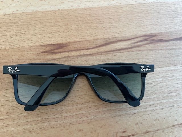 Ray-Ban Occhiali & Lenti: Sonnenbrille Ray Ban schwarz – Usato da Aesch ZH venduto da niro007 1