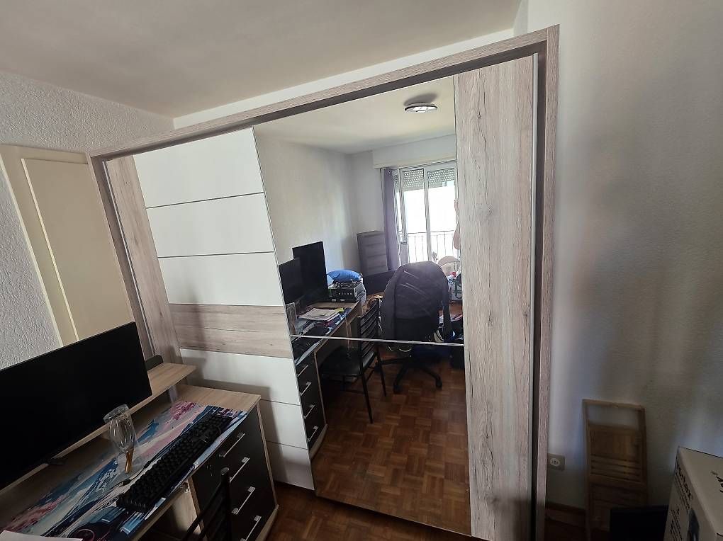 Armoires: Grande armoire – D'occasion à Lausanne par mig_52dc 2