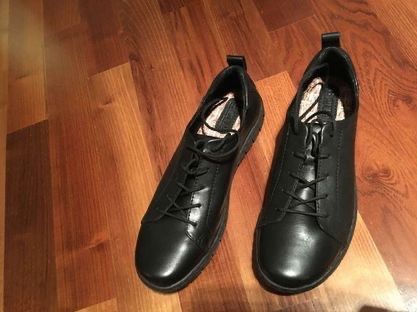 Scarpe da donna: Leather shoes – Nuovo (secondo la descrizione) da Lausanne venduto da milasha 1