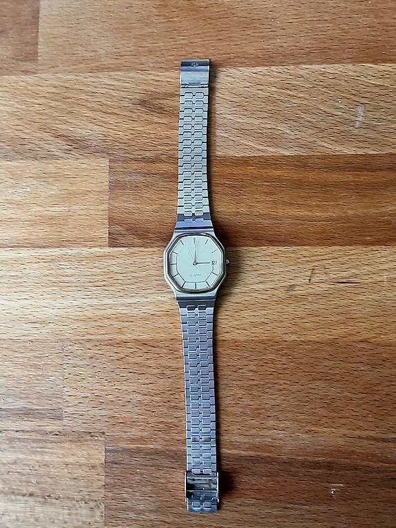 Bracciali & Braccialetti: Junghans Herren Armbanduhr – Usato da Wichtrach venduto da Honduras