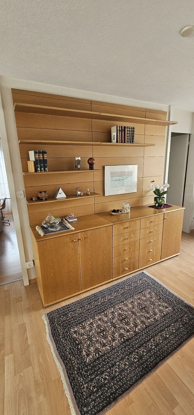 Victoria Möbel Büffets: Wohnmöbel Victoria – Gebraucht aus Graben von Roliboy68