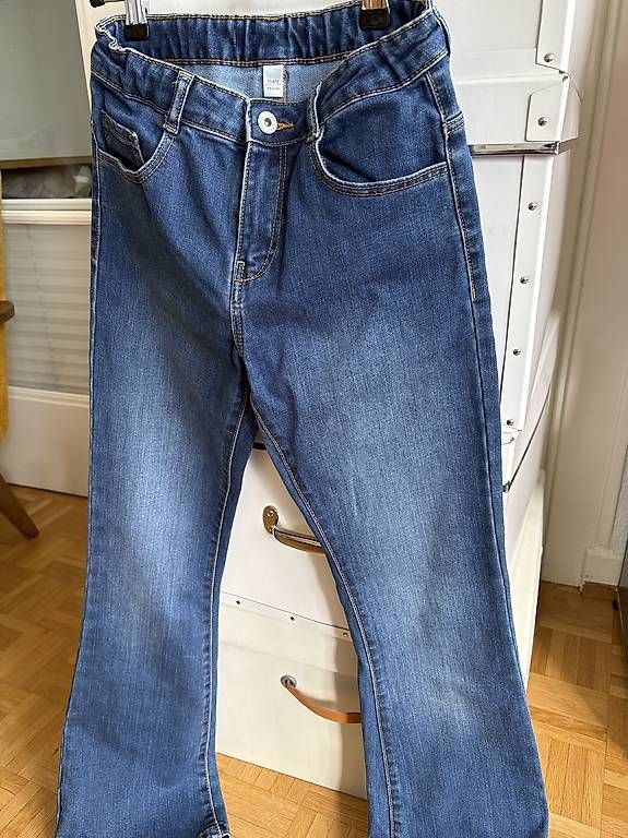 Pantaloni: Jean bootcut 12 ans Okaidi – Usato da Genève venduto da sandram02