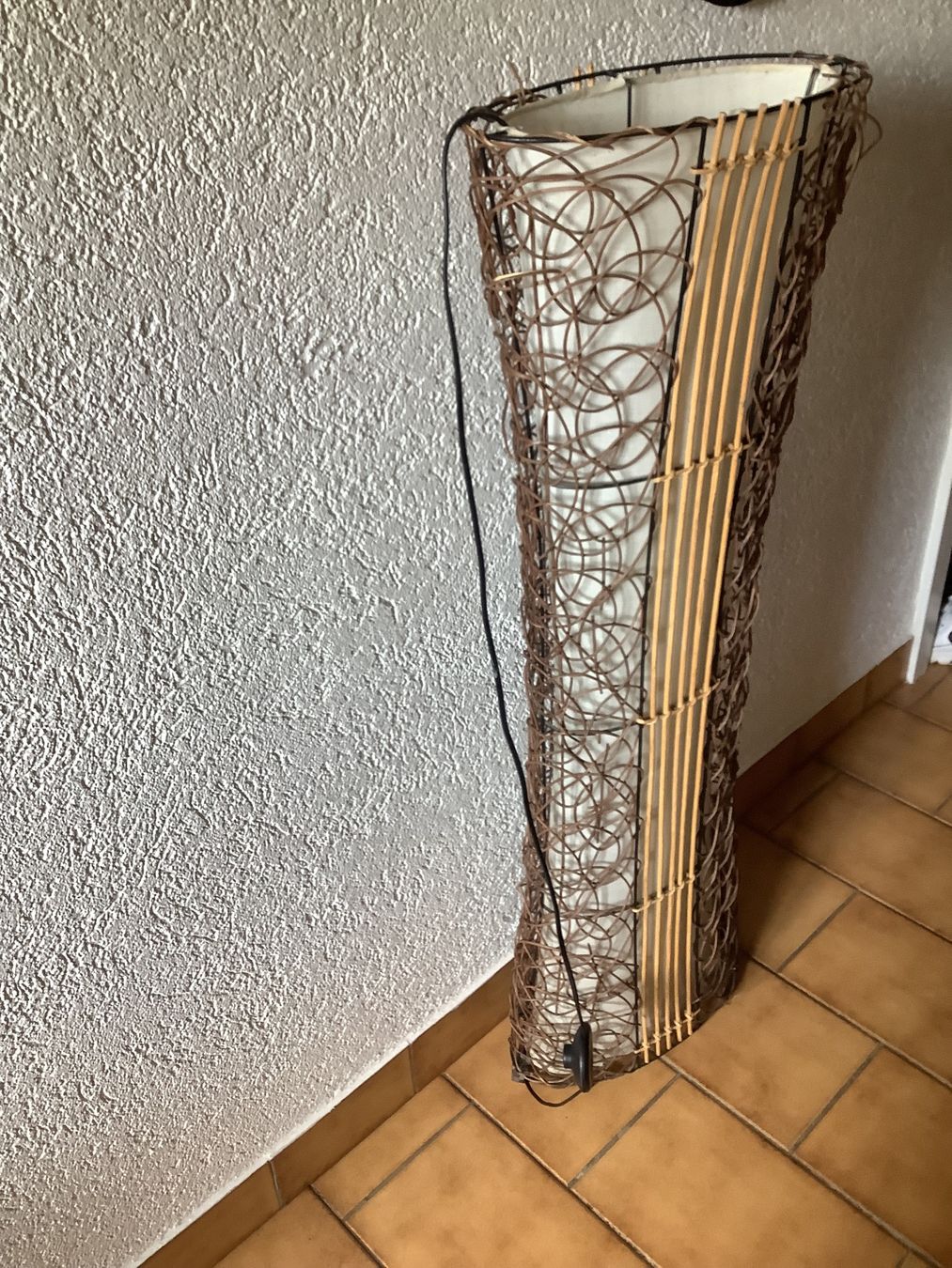 Lampade: Lampe de Salon/Chambre – Usato da Vaulruz venduto da son_kf2x 2