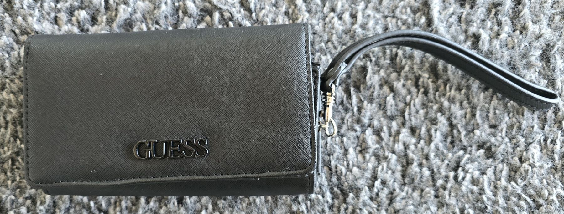 Guess Portamonete: Guess Portemonne – Nuovo (secondo la descrizione) da Ueberstorf venduto da andrea898