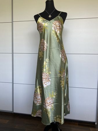 Schönes Nachthemd in Gr. M / Negligee   Neu!
