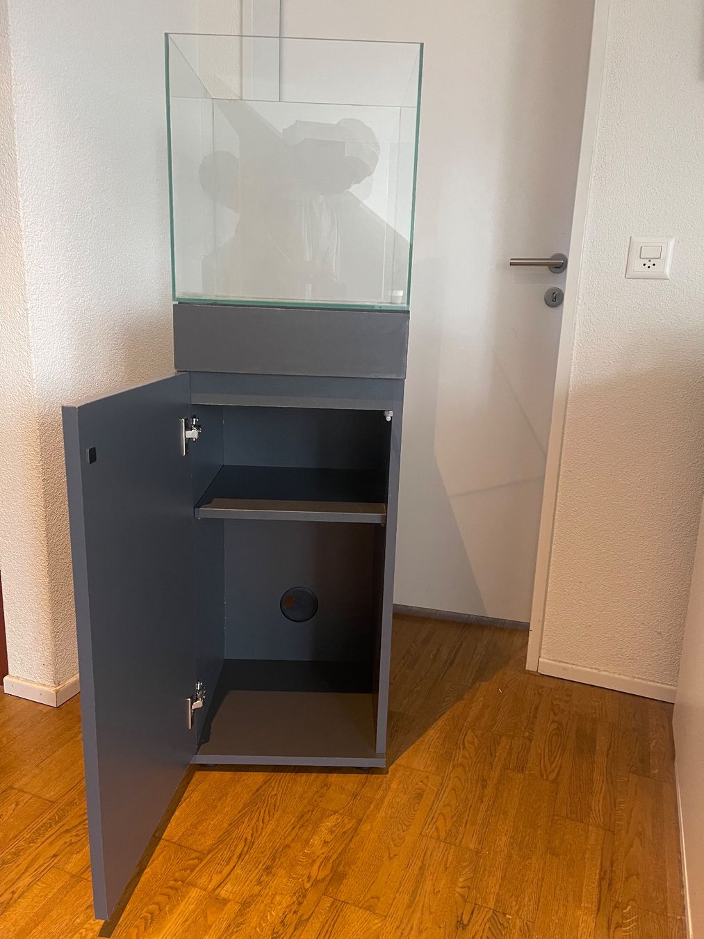 Acquari: Aquarium Cube 60 lt – Usato da Hinwil venduto da ron_t8wh 2