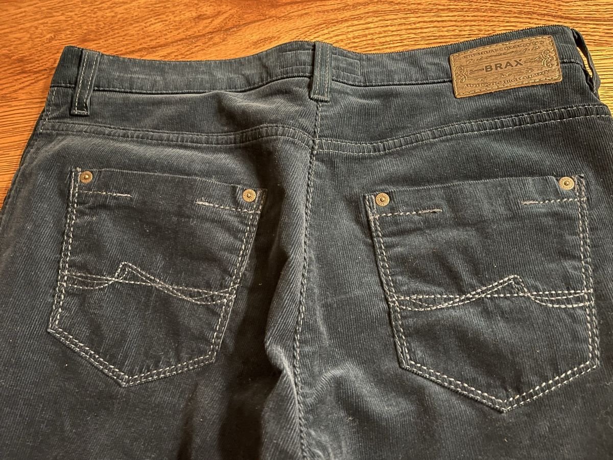 Hosen: Hose Manchester  – Neu (gemäss Beschreibung) aus Schliern b. Köniz von medion3098 4