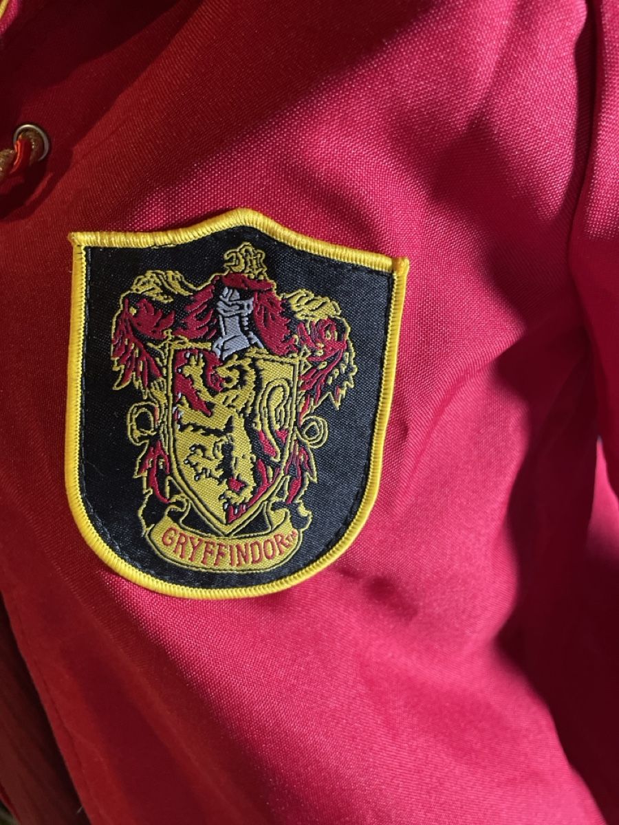 Kostüme: Gryffindor Quiddich Umhang  – Gebraucht aus Altdorf UR von NJLT 1