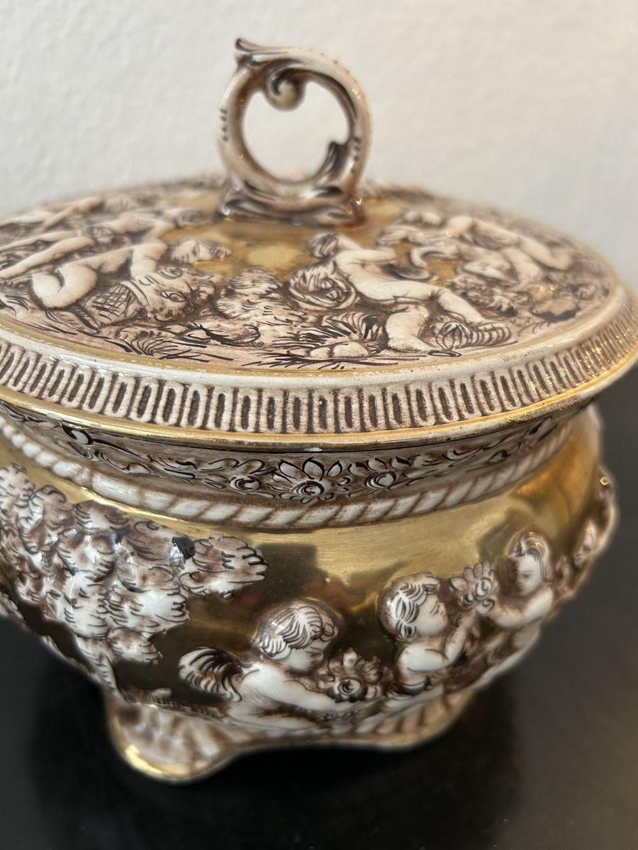 Zuckerdosen: Traumhafte Capodimonte Dose – Gebraucht aus Hofstetten SO von Treasurefinds 1