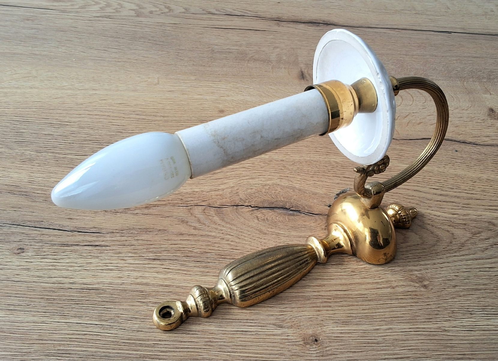 Lampen: Antike einarmige Wandlampe – Gebraucht aus Oftringen von Waltereg 2