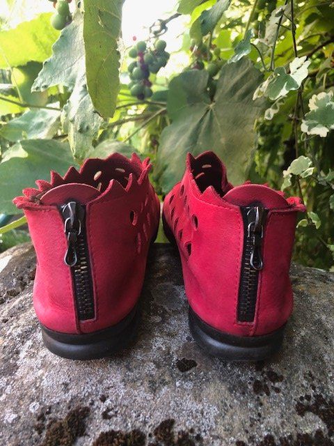 Damenschuhe: Originelle Arche Schuhe Damen rot Grösse 40 – Gebraucht aus Boll von dancing1 1