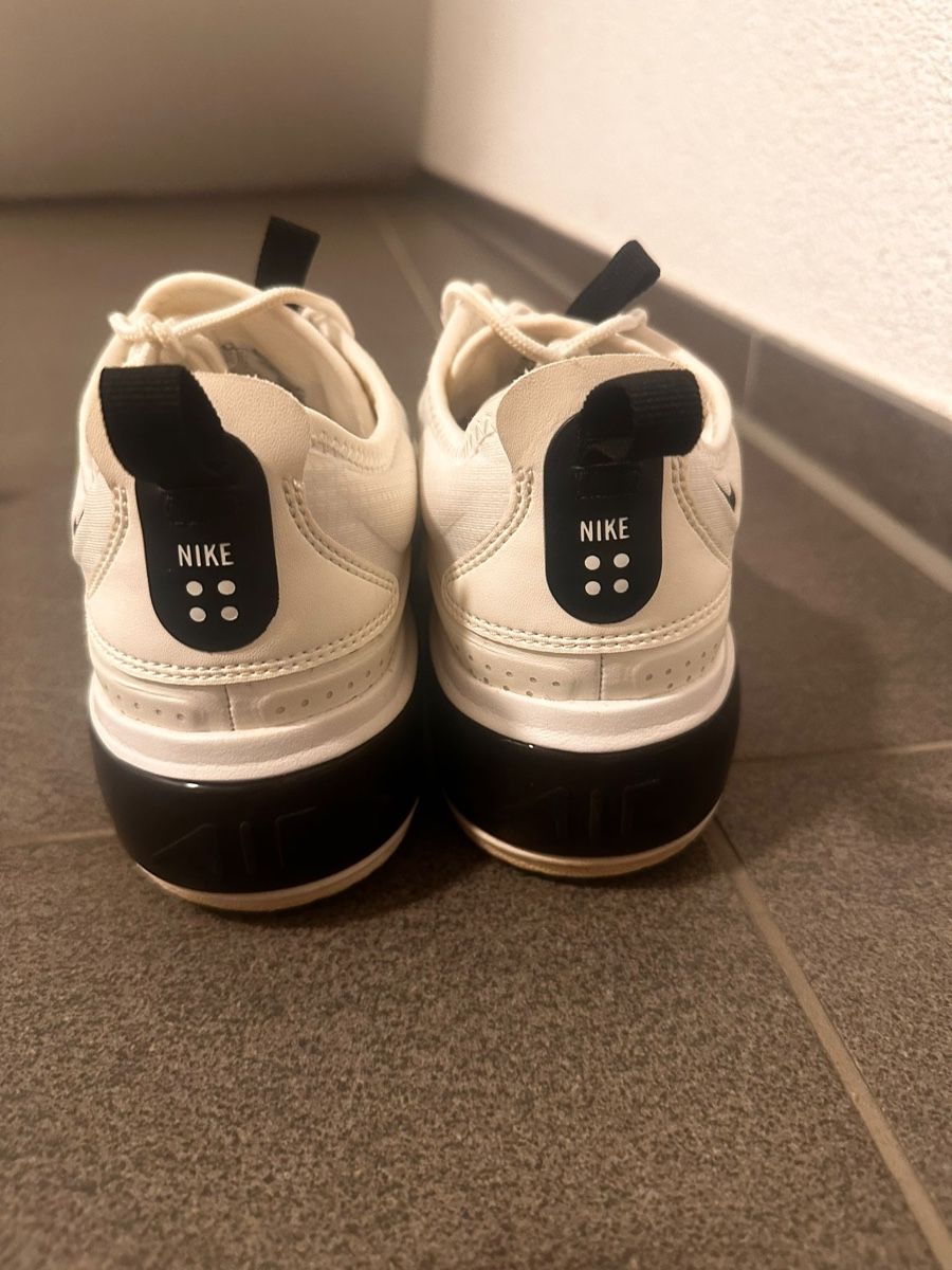 Nike Scarpe da donna: Nike Air Max Damenschuhe Gr. 40 – Nuovo e nell'imballaggio originale da Winterthur venduto da ChicMarkt 3