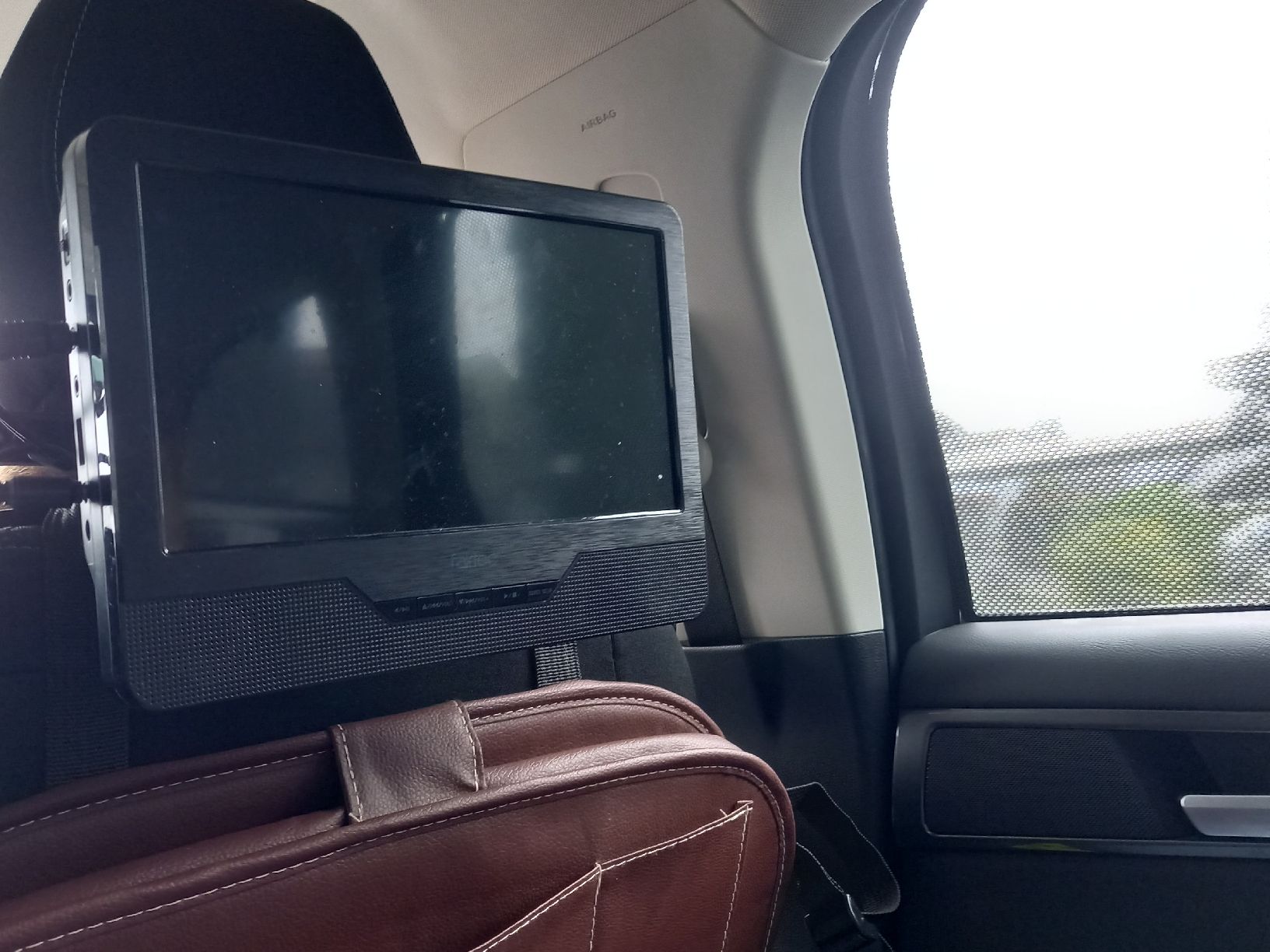 Staffa per monitor: 2 Automonitor alle Kabel vorhanden  DVD – Usato da Lengnau BE venduto da nic_ybc5 1