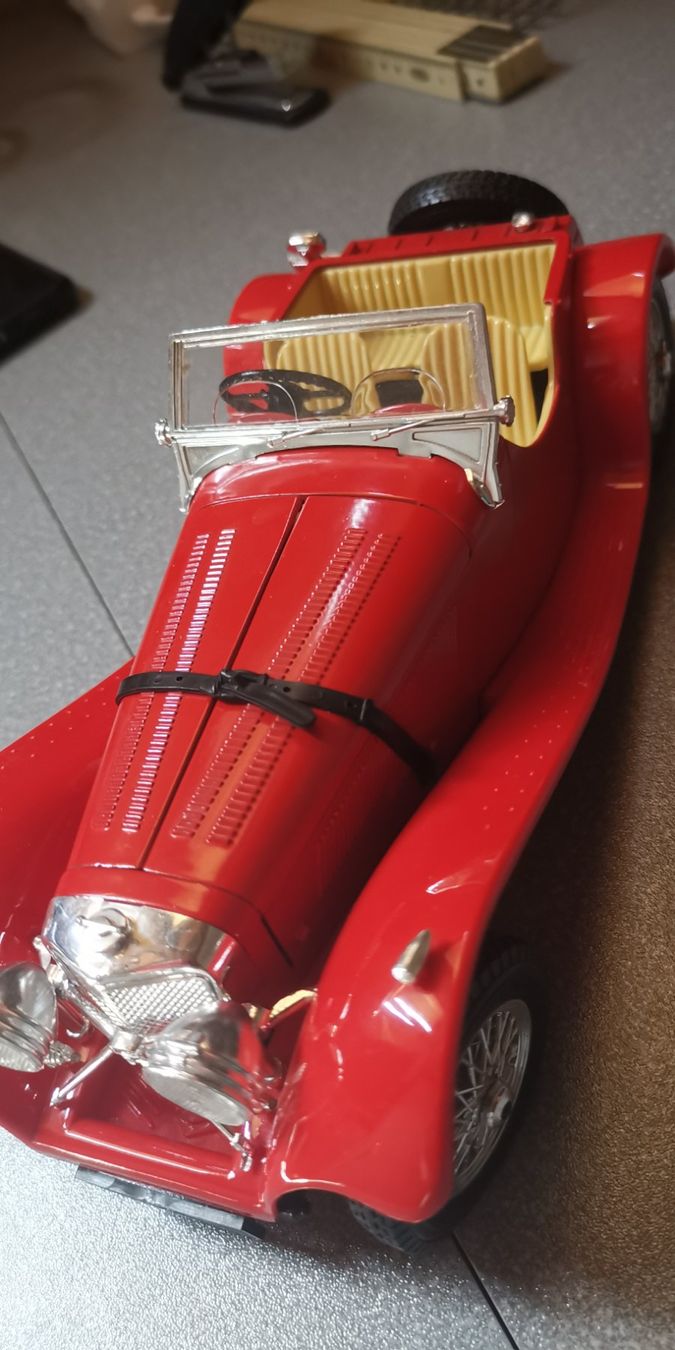 Jaguar Modellini d'auto: JAGUAR, Modelle, 10 Stück – Usato da Hausen AG venduto da inf_c5y7 3