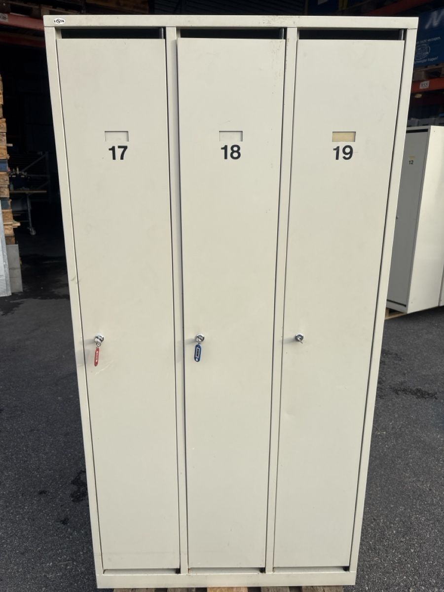 Lista Garderobe: Garderobenschrank Lista  – Gebraucht aus Neuwilen von Schwegi.07