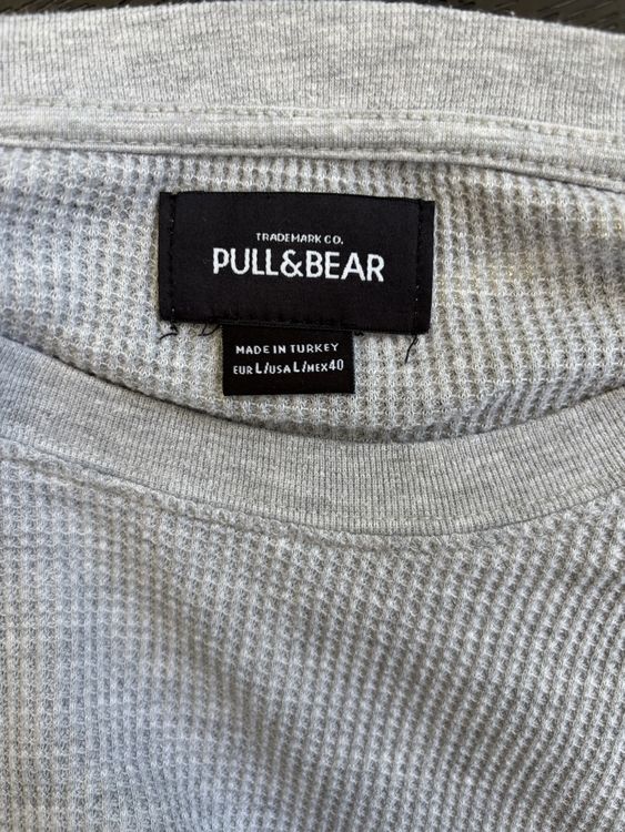 Pull&Bear T-shirts: PULL&BEAR T-SHIRT – D'occasion à Solothurn par skillsine 1