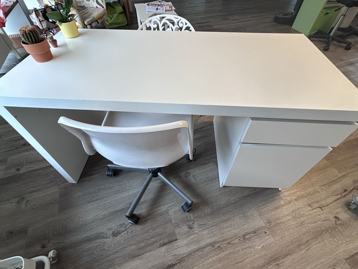Ikea Bureaux: Schreibtisch – D'occasion à Lengnau BE par rah_zxs6