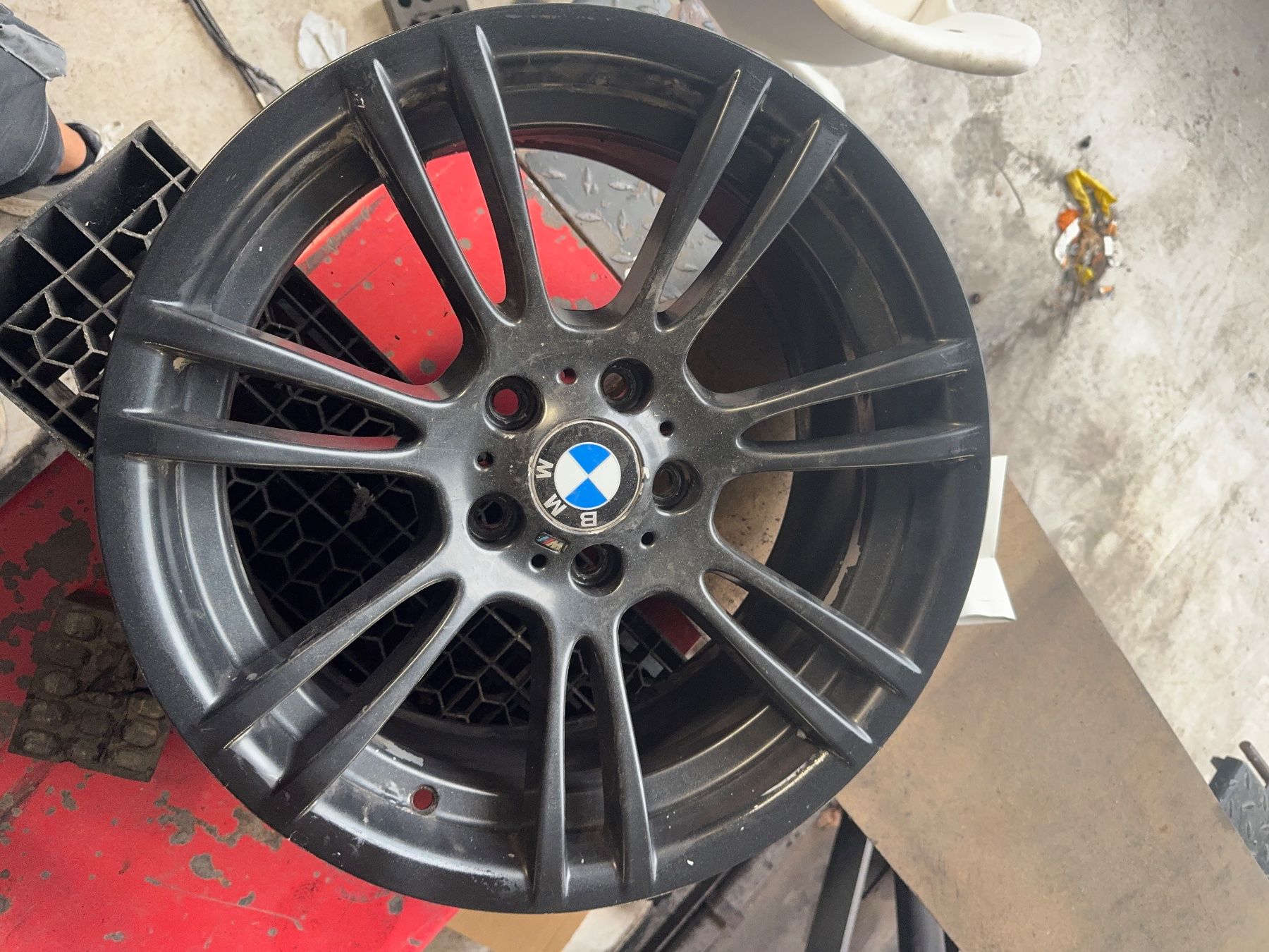 BMW Cerchioni: BMW M Styling 207 Felgen M3 e93 e93 e46 e90 5x120 8x18 – Usato da Frenkendorf venduto da jorge0000 4