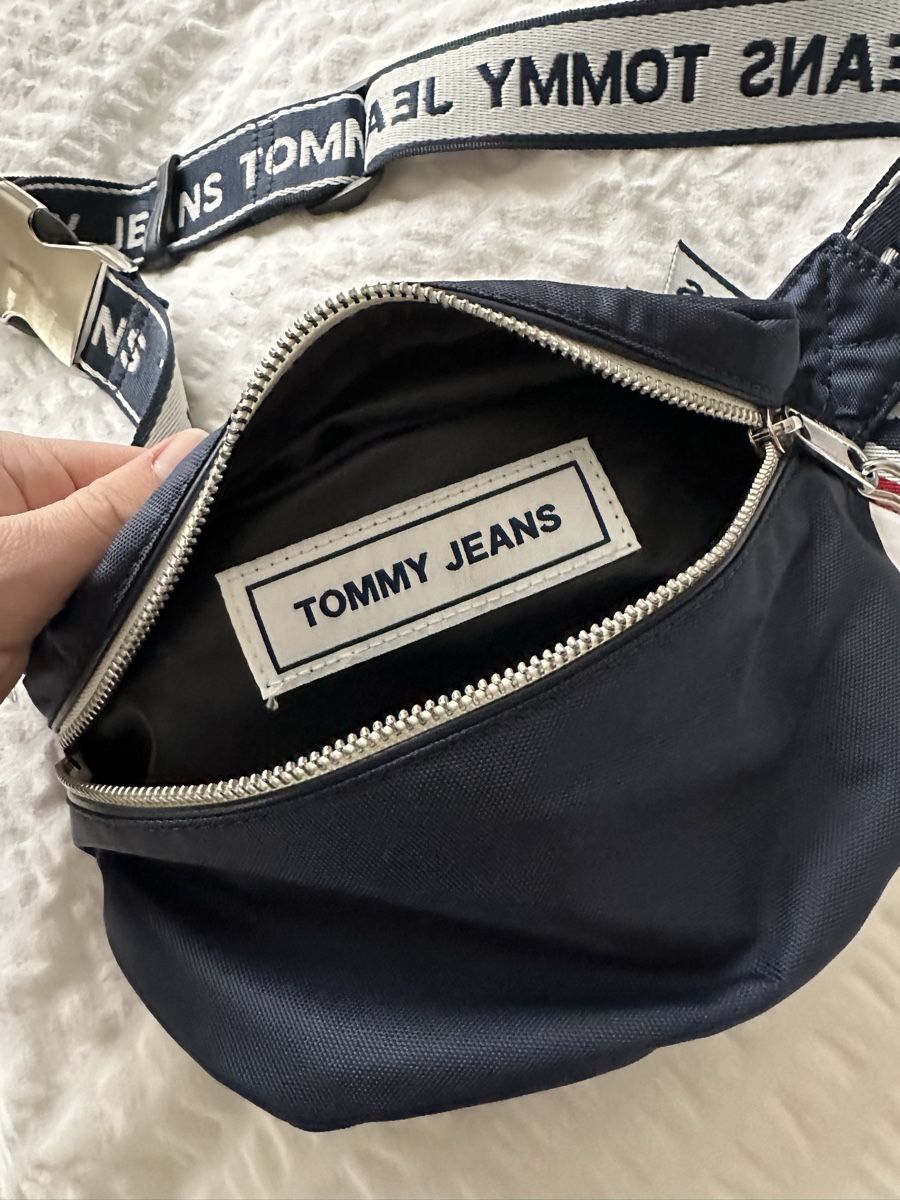 Tommy Hilfiger Taschen: Tommy Hilfiger Bauchtasche – Neu (gemäss Beschreibung) aus Horgen von cec_6ylq 2