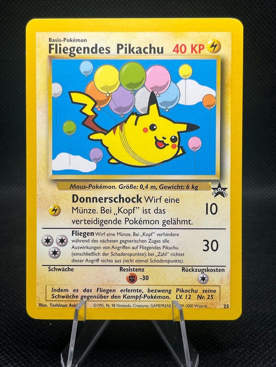 Pokémon Sammelbilder & Trading cards: Pokemon -  Promo Blackstar  Fliegendes Pickachu  – Gebraucht aus schaan von Schokoloco