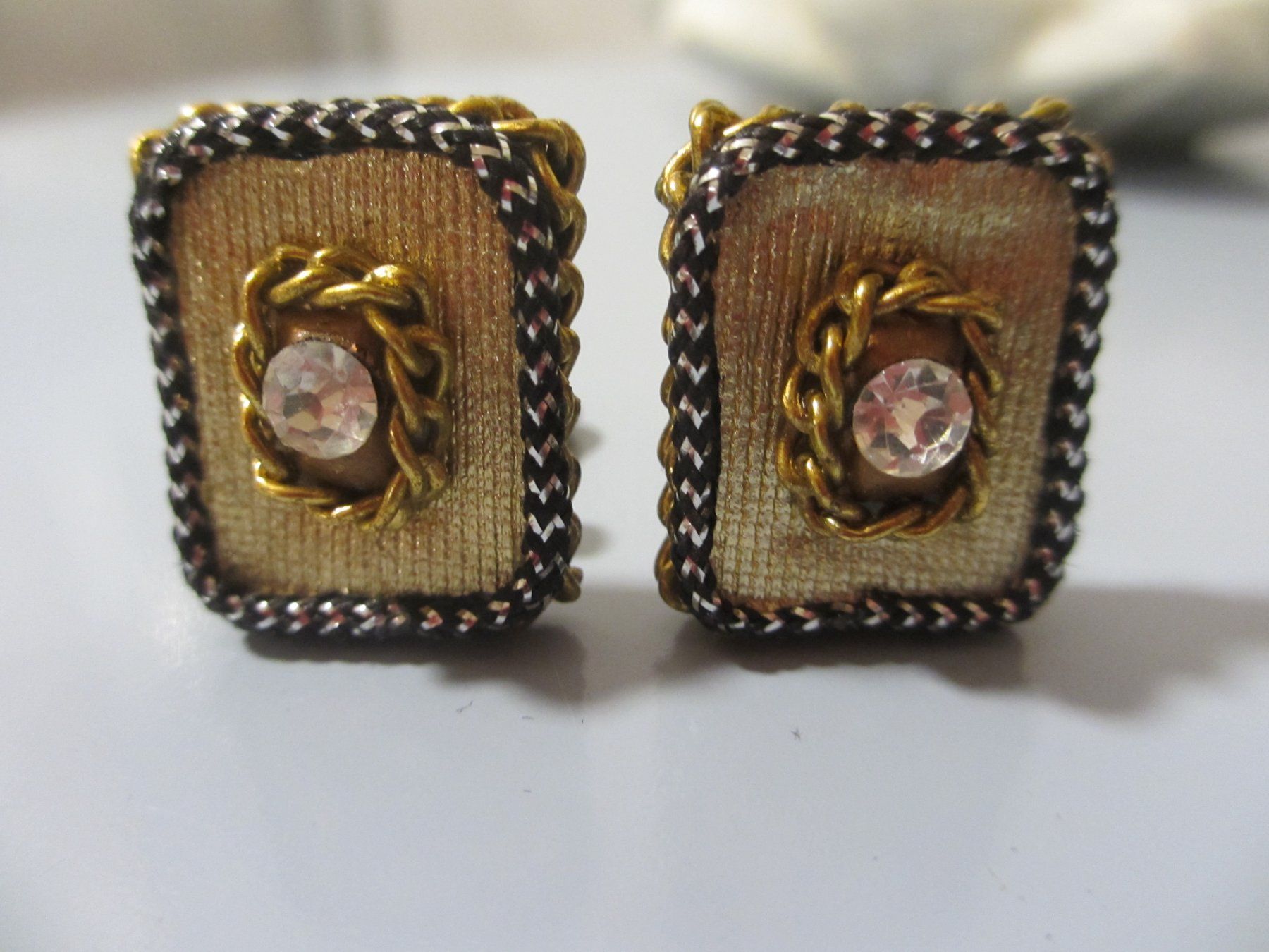 Orecchini pendenti & Orecchini a lobo: Elegante Vintage Ohrclips mit Strass – Nuovo (secondo la descrizione) da Herisau venduto da fan_h9qj