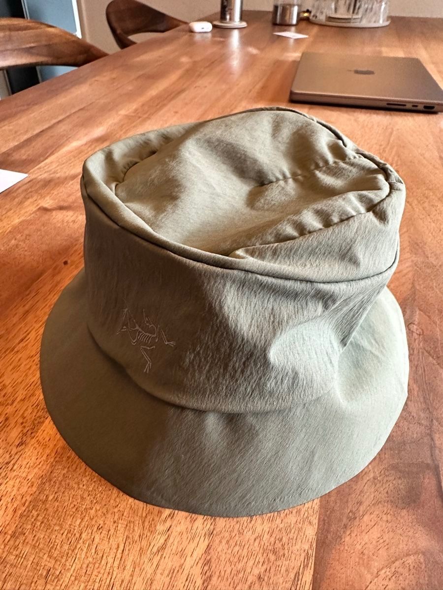 Arcteryx Copricapi, berretti & cappellini: Arc'teryx Bucket Hat Grösse S/M - Neu – Nuovo (secondo la descrizione) da Bulle venduto da pb75 1